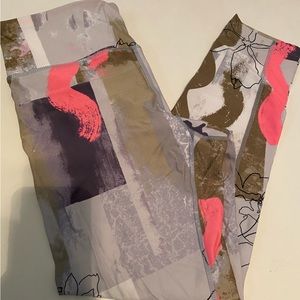 Calvin Klein Floral Capris